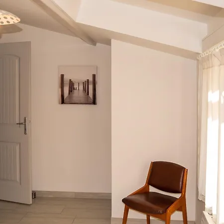 Maison Charmante A Avec Jardin Сasa de vacaciones *
